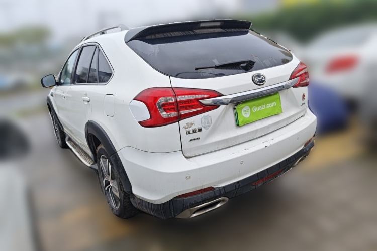 Used BYD Tang New Energy 2015 2.0T Four-Wheel-Drive Flagship Model
