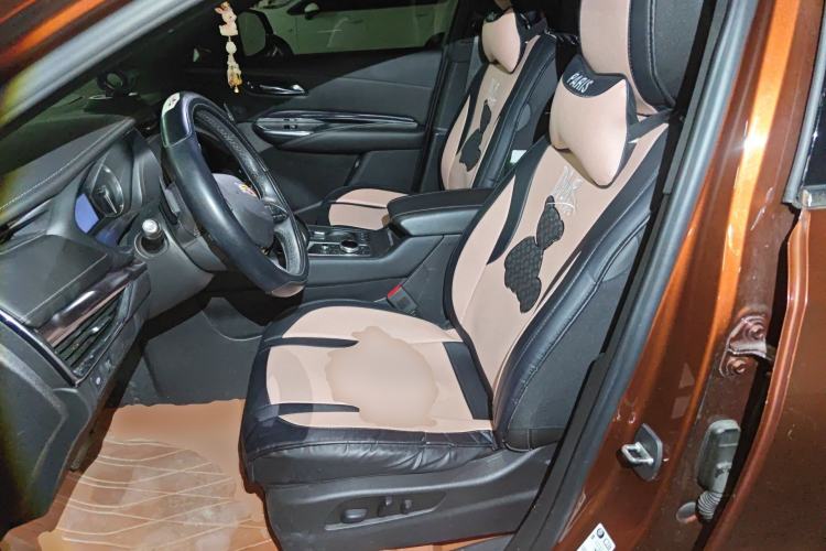 Used Cadillac XT4 2018 28T Two-Wheel Drive Tech Version Left Front Seat