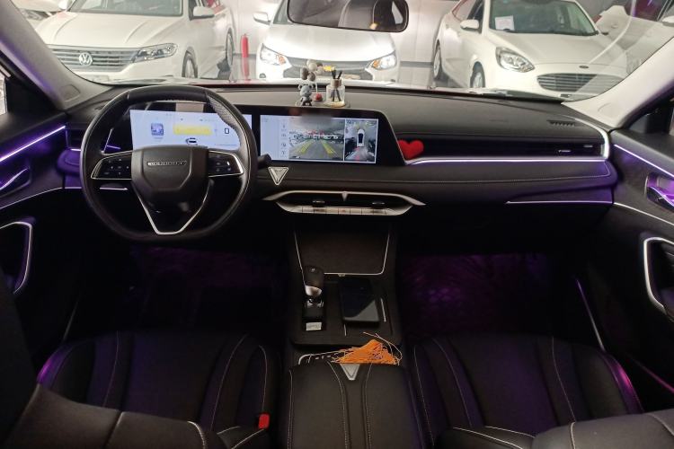 Used Venucia V 2023 260T Black Horse Edition Pro Center Console