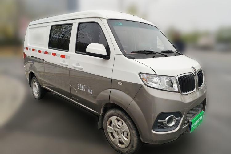 Used Jinbei Hiace X30  Front Right 45 Deg