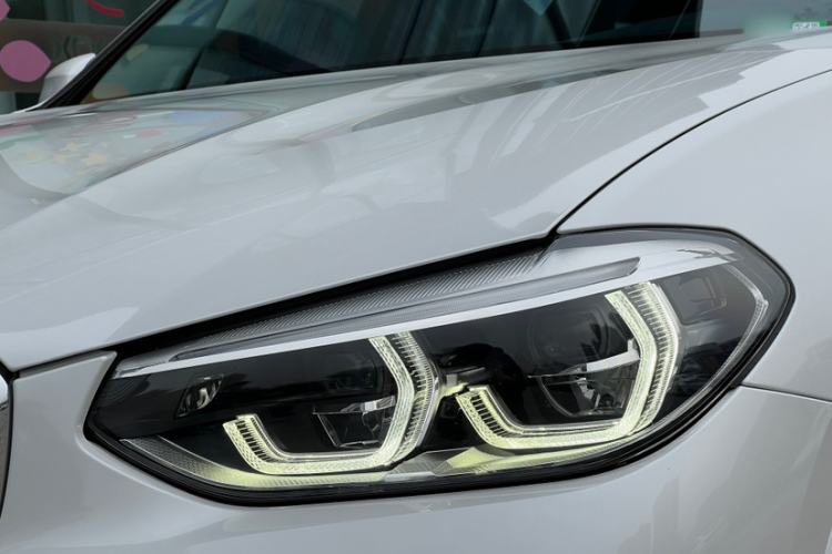 Used BMW X3 2020 xDrive30i Luxury Model with M Sport Package Exterior 6