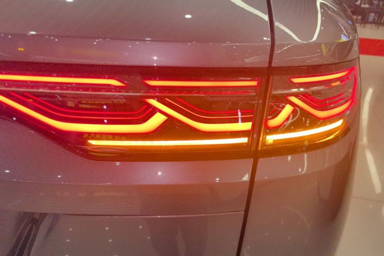 Used BYD Song L DM-i 2024 112 km Leading Edition Right Rear Taillight