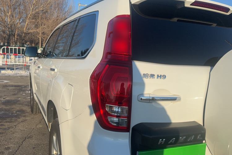 Used Haval H9 2017 2.0T Gasoline 4x4 Premium 5-Seater
