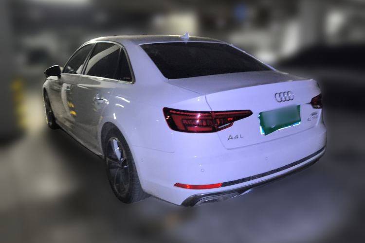 Used Audi A4L 2019 40 TFSI Fashion Edition China VI Emission Standard Rear Left 45 Deg