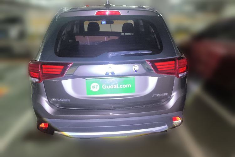 Used Mitsubishi Outlander 2018 2.0L Two-Wheel-Drive Jiale Edition 7-Seater