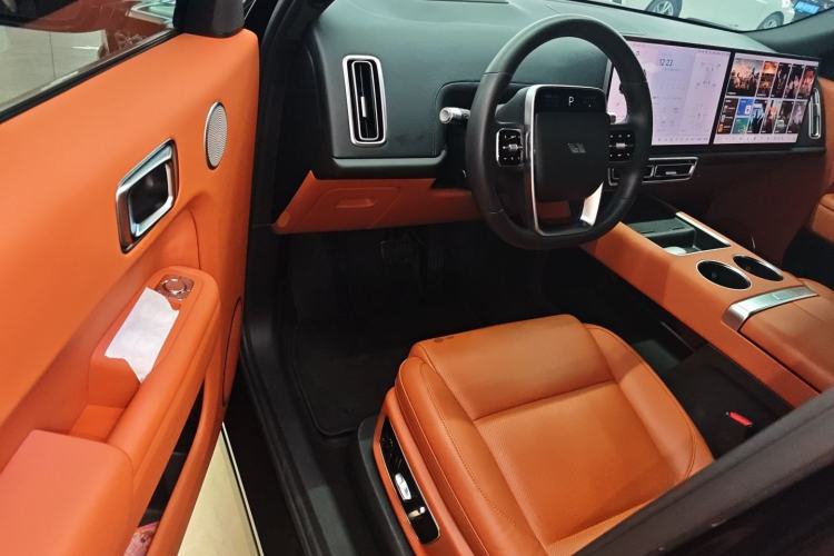 Used Li Auto L8 2023 Pro Model
