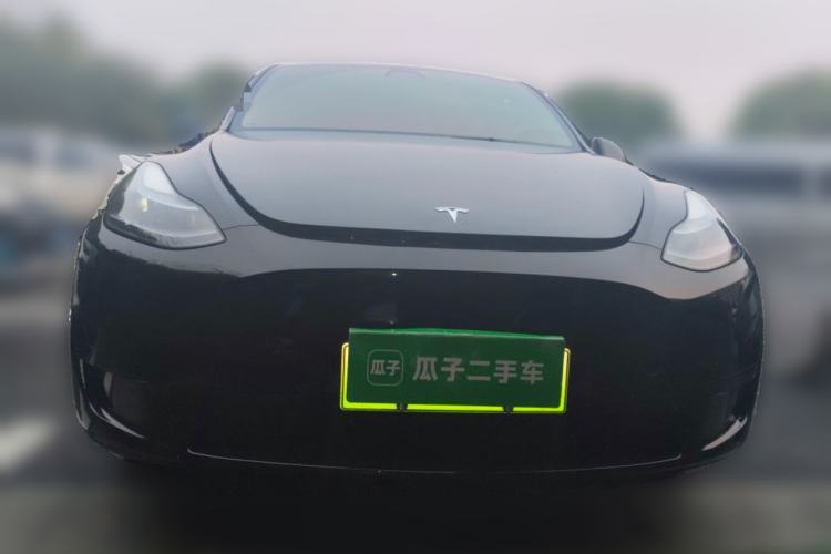 Used Tesla Model Y 2023 Rear-Wheel-Drive Version Front