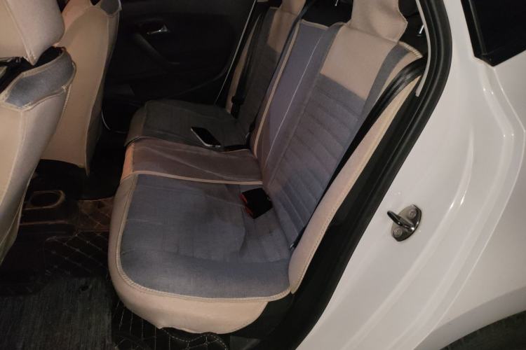 Used Volkswagen Polo 2016 1.4L Manual Fashion Model
