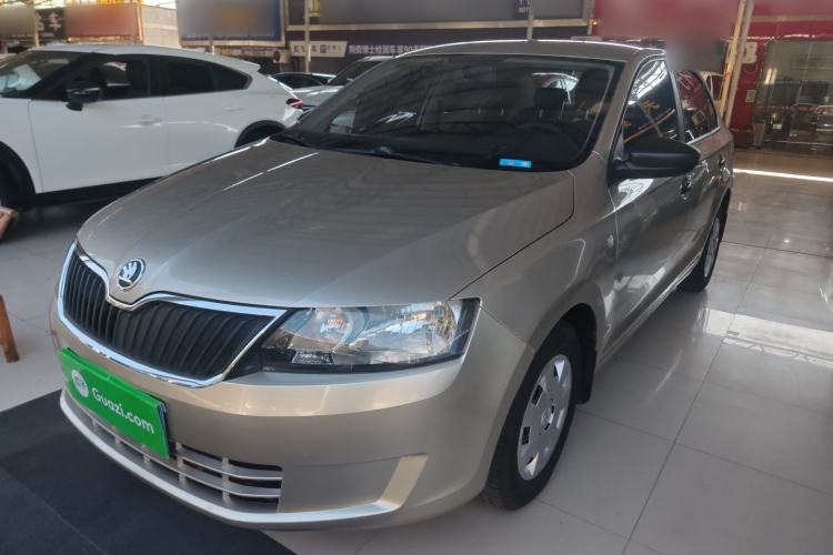 Used Skoda Rapid 2015 1.4L Manual Enjoyment Model