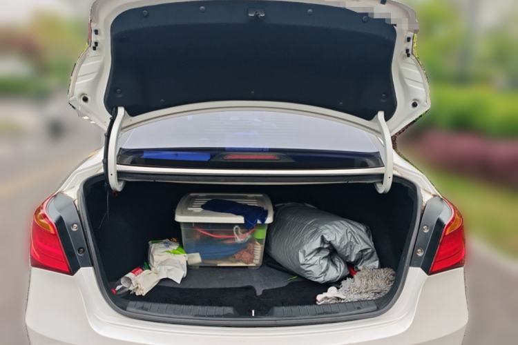 Used Hyundai Mistra 2016 1.8L Automatic Deluxe DLX Model Trunk