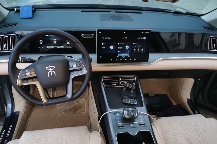 Used BYD Song Pro New Energy 2025 Second-Generation DM-i 115KM Overachiever Trim Center Console