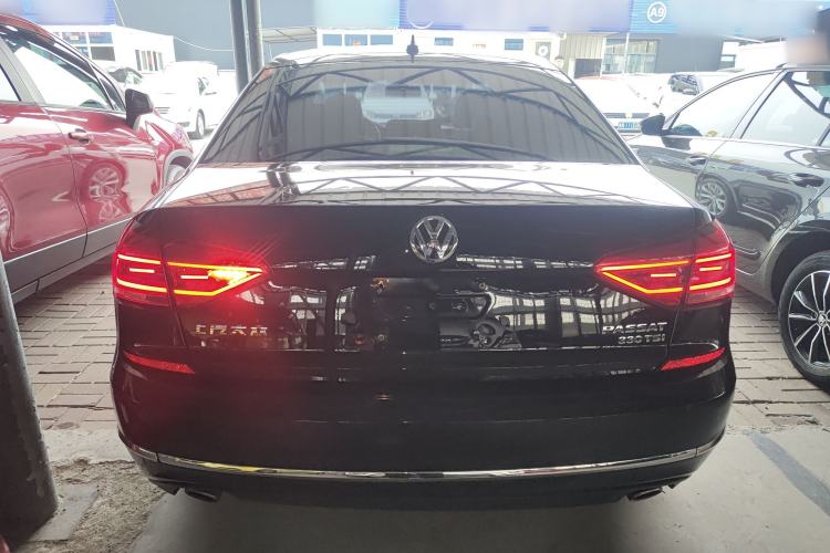 Used Volkswagen Passat 2017 330TSI DSG Luxury Edition
