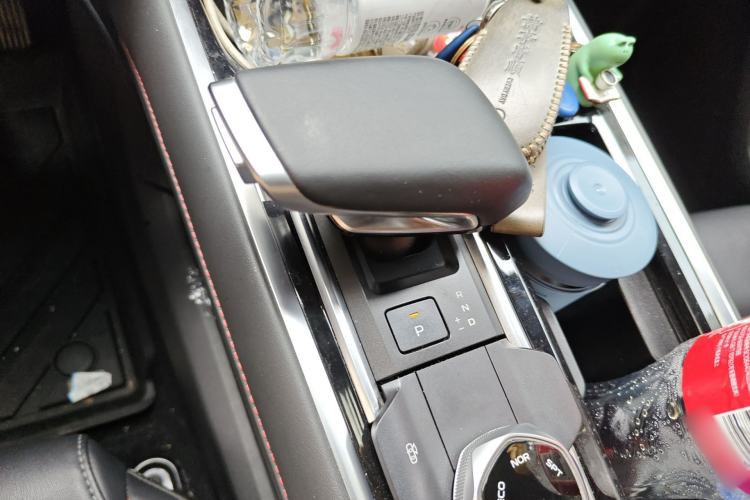 Used CHANGAN CS55PLUS 2024 3rd Generation 1.5T DCT Light-Year Edition Gear Lever