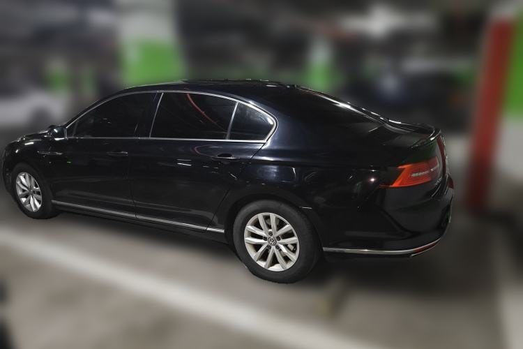 Used Volkswagen Magotan 2018 280TSI DSG Comfort Model
