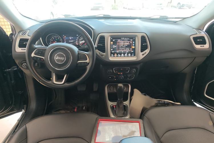 Used Jeep Compass 2017 200T Automatic Family Edition