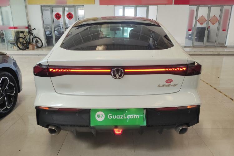 Used CHANGAN UNI-V iDD 2023 ZhiDian iDD 1.5T 113km Smart & Fun Version
