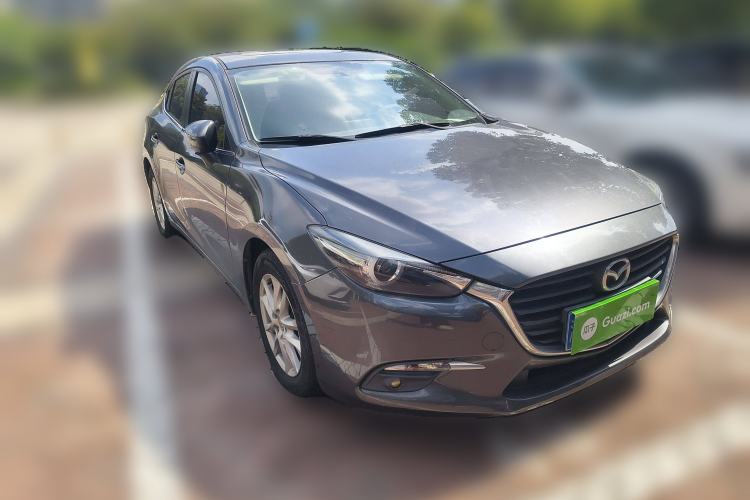Used Mazda 3 Axela 2017 Sedan 1.5L Automatic Luxury Model China VI Standard Front Right 45 Deg