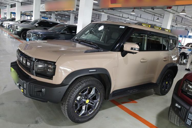 Used JETOUR Traveler 2023 2.0T All-Wheel Drive CrossPRO+
