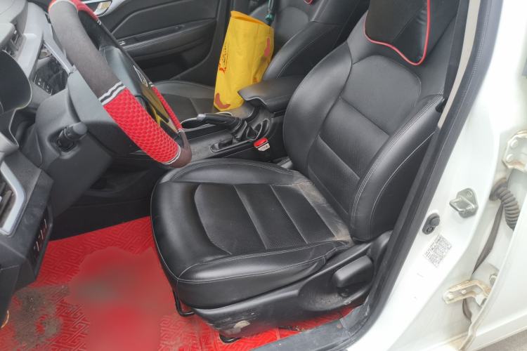 Used Geely Auto Vision 2019 Upgraded Model 1.5L Manual Luxury Version China VI Standard Left Front Seat