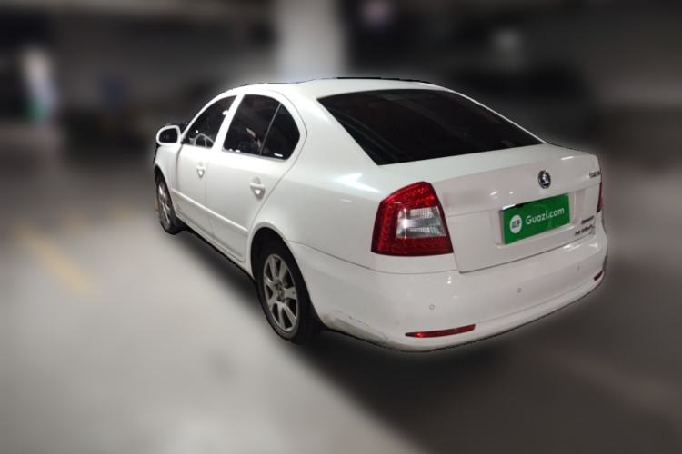 Used Skoda Octavia 2014 1.6L Automatic Yijie Edition Rear Left 45 Deg