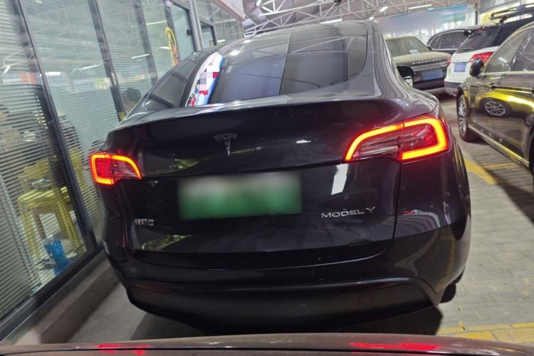 Used Tesla Model Y 2024 Long-Range All-Wheel-Drive Version Rear