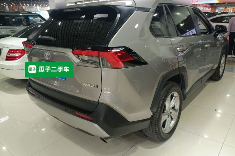Used Toyota RAV4 2021 2.0L CVT Two-Wheel Drive Fashion Edition
