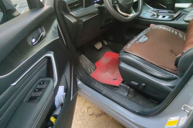 Used Venucia V 2021 260T Idol Edition