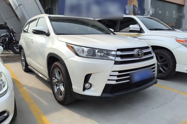 Used Toyota Highlander 2018 2.0T Four-Wheel Drive Luxury Version 7 Seats China VI Standard Front Right 45 Deg