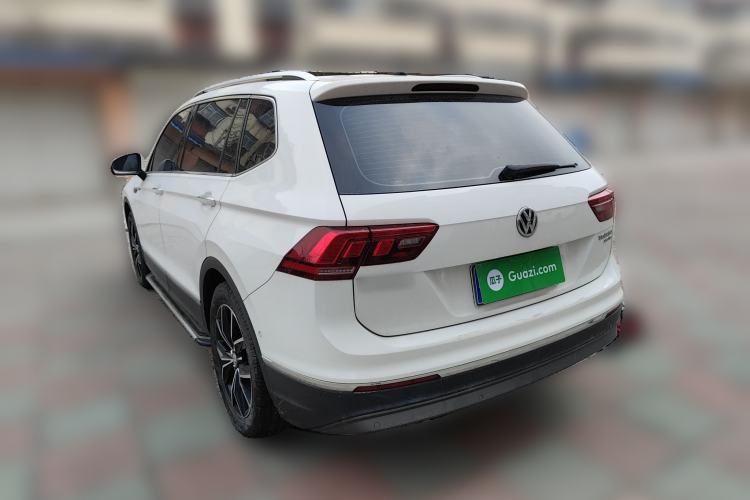 Used Volkswagen Tiguan L 2019 Revised 330TSI Automatic Two-Wheel Drive Smart & Luxury Edition China VI Standard