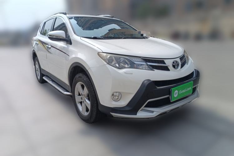 Used Toyota RAV4 2013 2.5L Automatic 4x4 Elite Edition Front Right 45 Deg