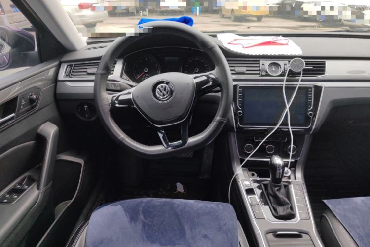 Used Volkswagen Passat  Steering Wheel