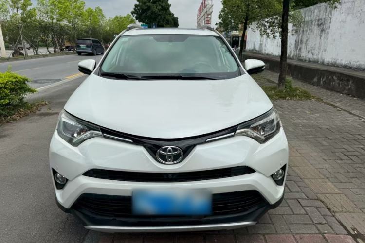 Used Toyota RAV4 2016 2.5L Automatic 4x4 Elite Edition Exterior 1