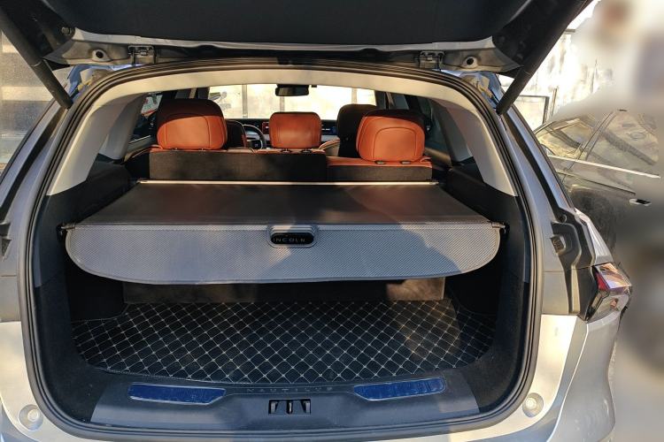 Used Lincoln Nautilus 2023 2.0T All-Wheel-Drive Zunrui Hybrid Version
