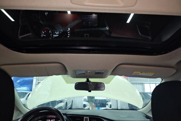 Used Nissan Lannia 2016 1.6L CVT Smart Cool Edition Headliner