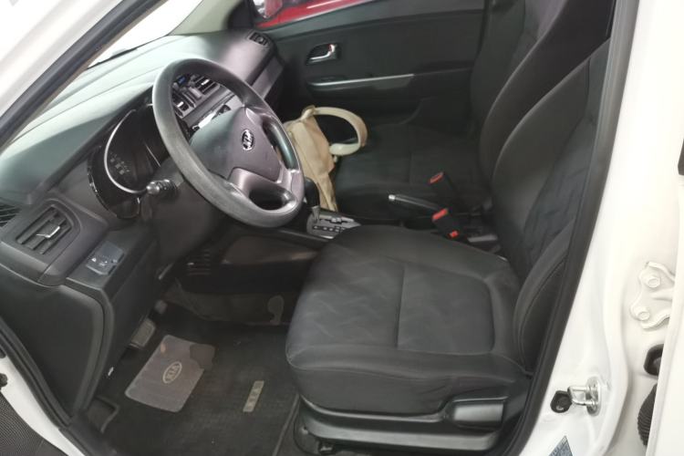 Used Kia K2 2015 Sedan 1.4L Automatic GLS