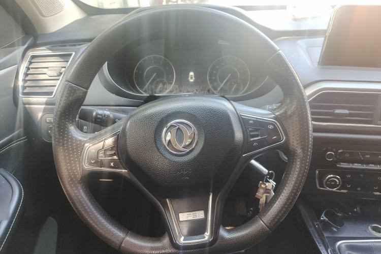 Used Dongfeng Fengon S560 2018 1.8L Manual Comfort 7-Seater Steering Wheel