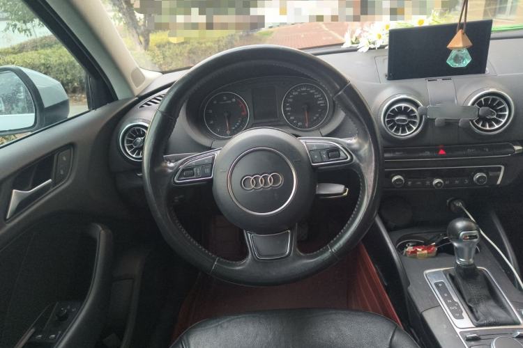 Used Audi A3 2014 Limousine 35 TFSI Automatic Comfort Model