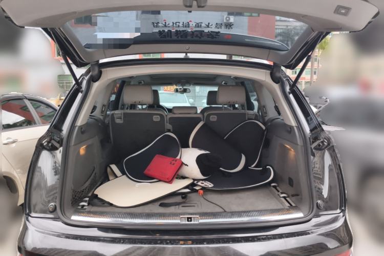 Used Audi Q7 2013 35 TFSI Comfort Model Trunk