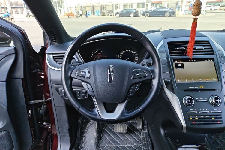 Used Lincoln MKC 2017 2.0T Two-Wheel Drive Deluxe Edition