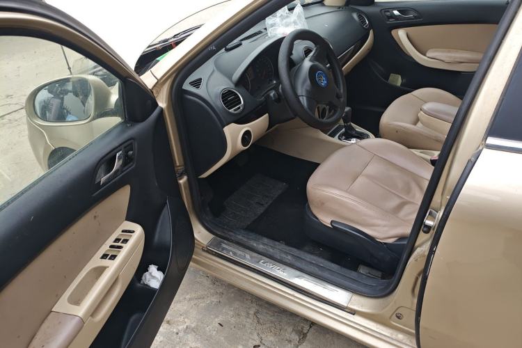 Used Volkswagen Lavida 2011 1.6L Automatic PinYou Edition Driver Seat