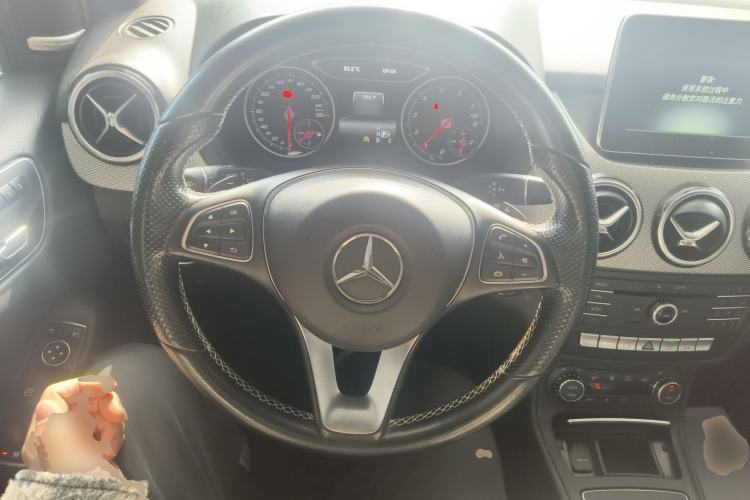 Used Mercedes-Benz B-Class 2015 B 200 Fashion Model Steering Wheel