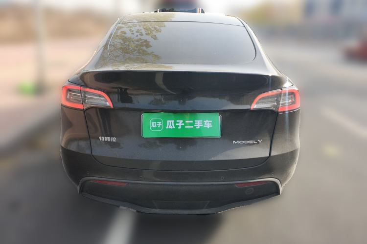 Used Tesla Model Y 2023 Long-Range All-Wheel-Drive Version