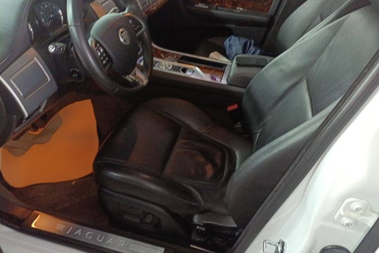 Used Jaguar XF 2013 XF 2.0T Cambridge Limited Edition
