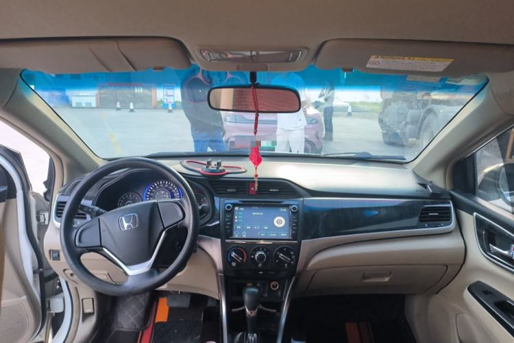 Used Honda Crider 2013 1.8L automatic comfort version