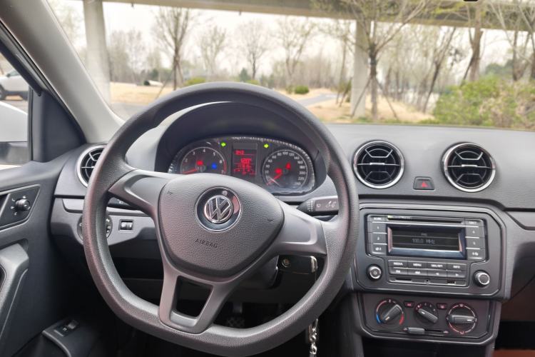 Used Volkswagen Jetta 2017 1.4L Manual Fashion Edition