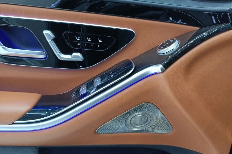 Used Mercedes-Benz S-Class 2021 Restyled S 400 L Luxury Edition Audio And AC Panel