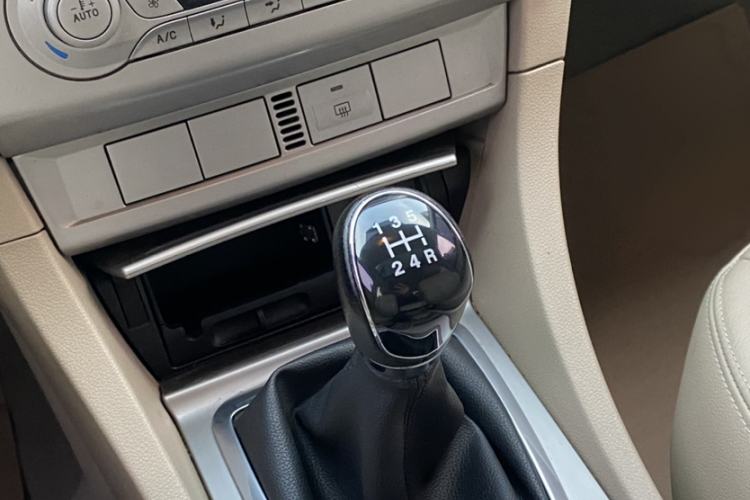 Used Ford Focus 2013 Hatchback Classic 1.8L Manual Fashion Edition