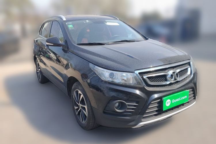 Used BAIC Senova X55 2016 1.5T CVT Elite Edition Front Right 45 Deg