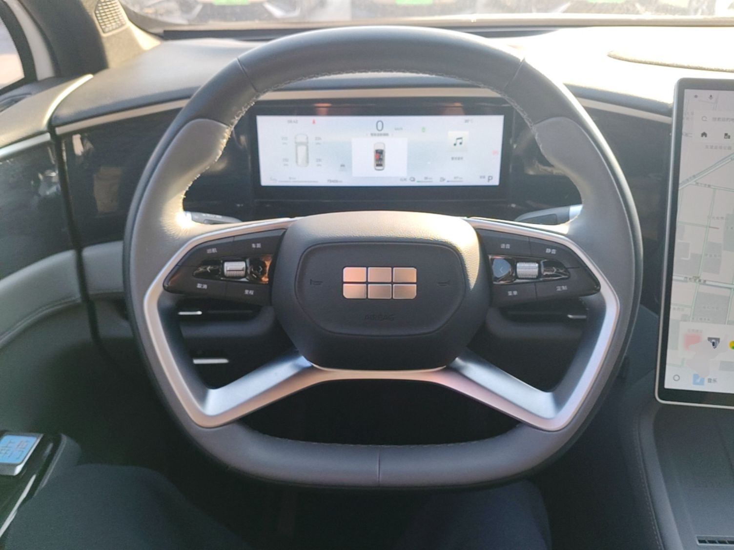 Geely Galaxy L7 2025 EM-i 115km Exploration+ Edition — снимка 13