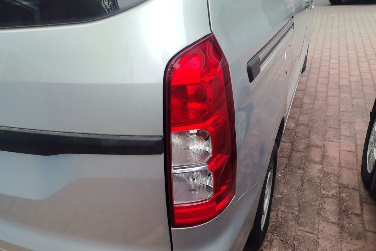 Used Wuling Hongguang V 2019 1.5L Jingqu Version China VI LAR
